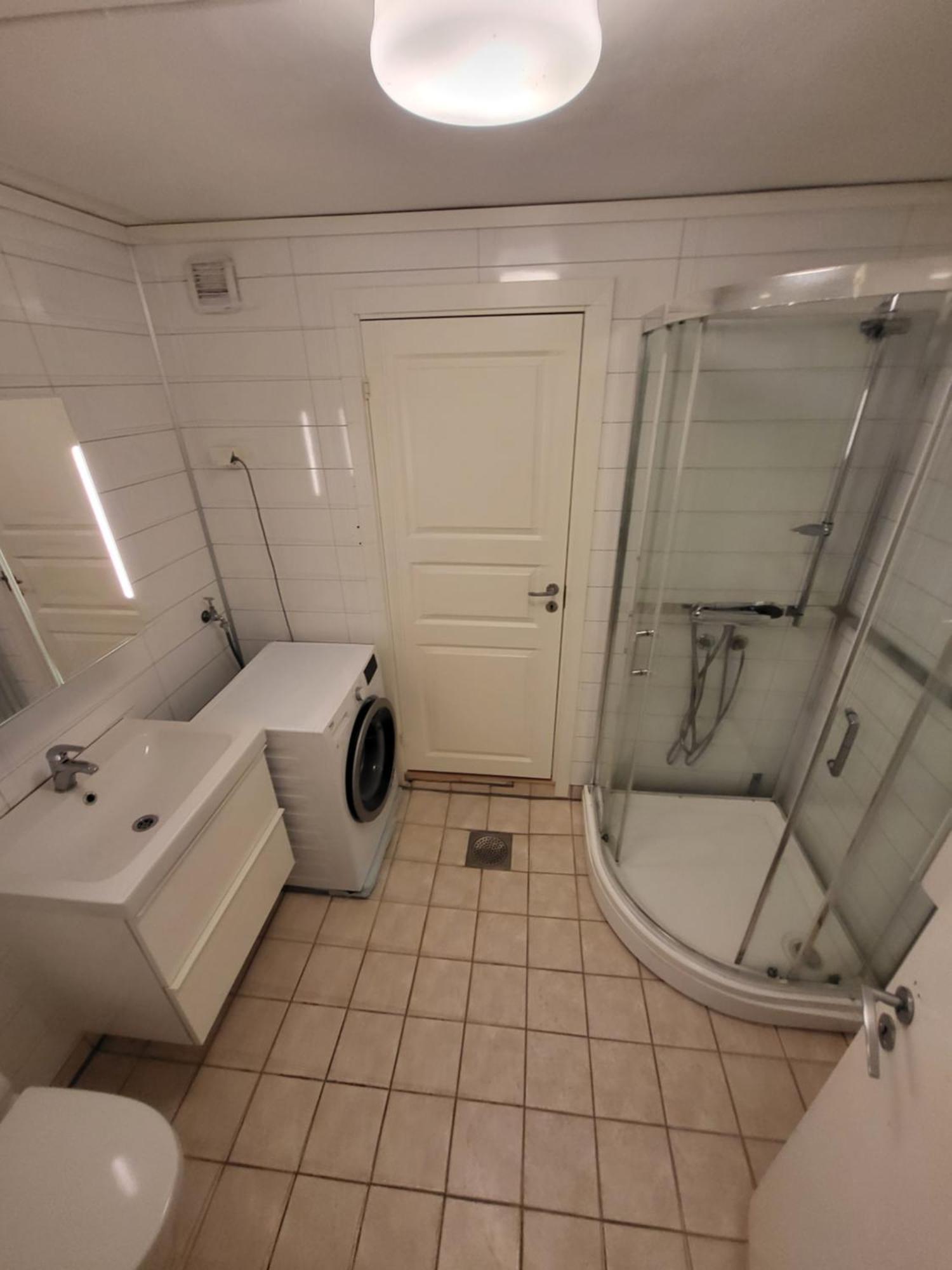 Classic 4 Bedrooms, 9 Guest Apartment In Kjeller Lillestrom - Good Proximity To Oslomet And Lillestrom Train Station Eksteriør bilde
