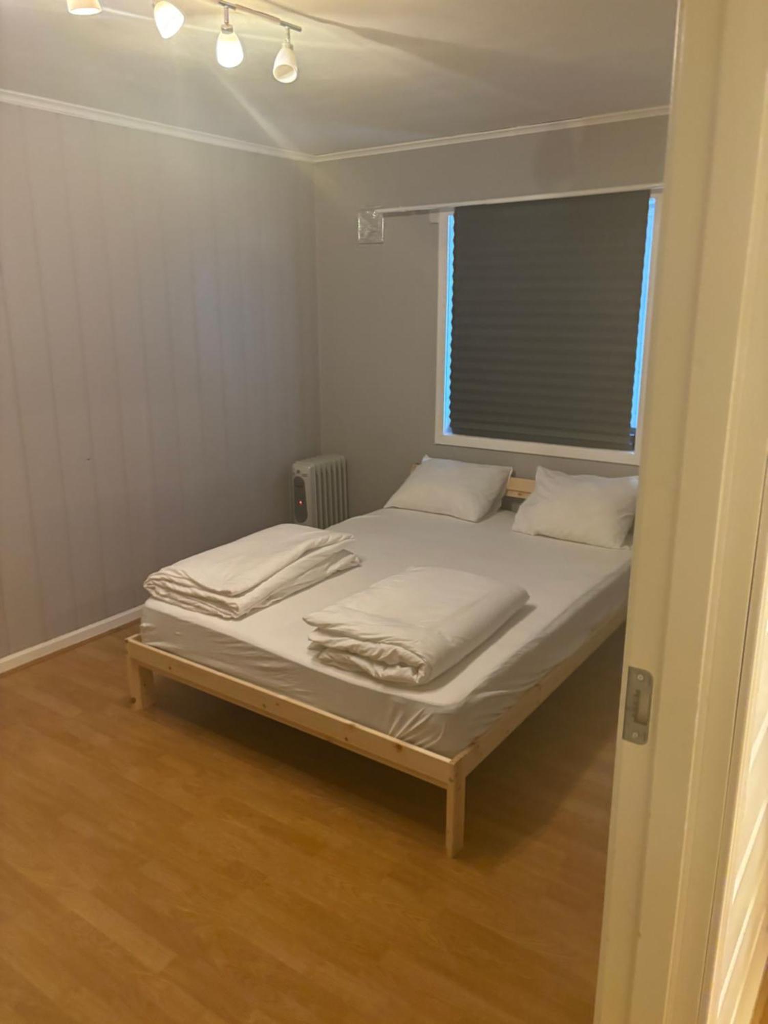 Classic 4 Bedrooms, 9 Guest Apartment In Kjeller Lillestrom - Good Proximity To Oslomet And Lillestrom Train Station Eksteriør bilde